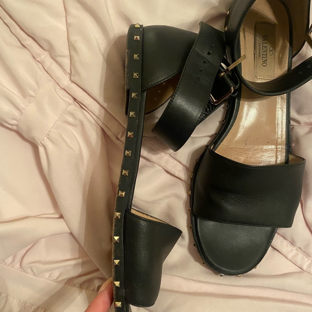 Authentic Valentino Sandals - Picture 3 of 5